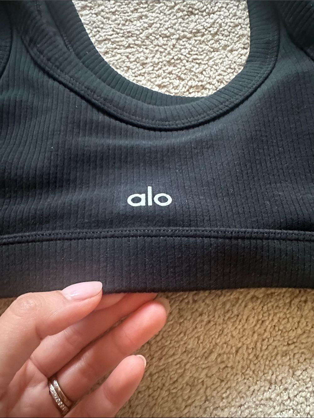 ALO Yoga Wellness Bea - Picture 4 of 7